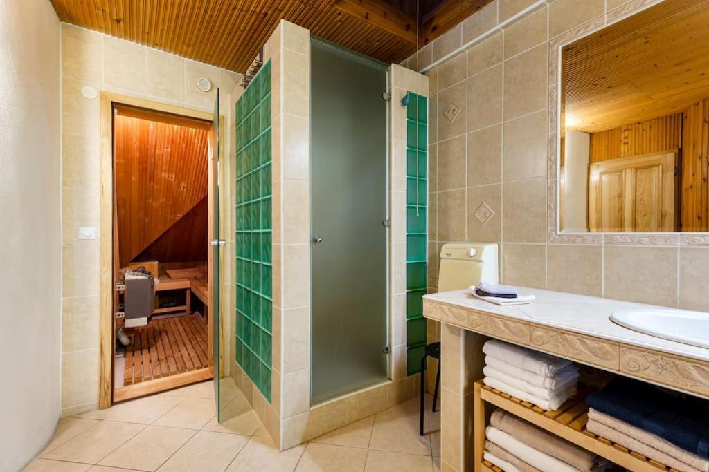 Rooftop 180M2 Loft With Private Sauna, Bratislava Exteriör bild